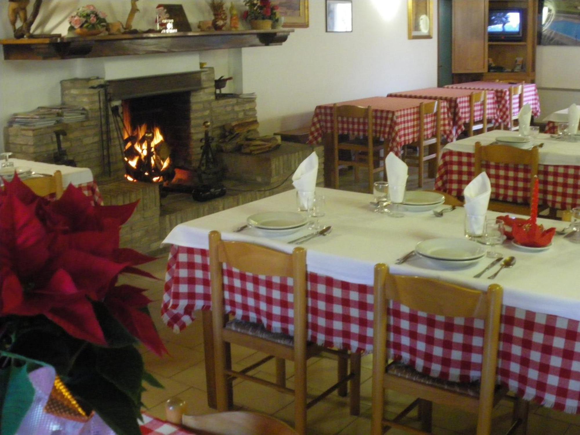 Agriturismo Orsaiola Урбания Экстерьер фото